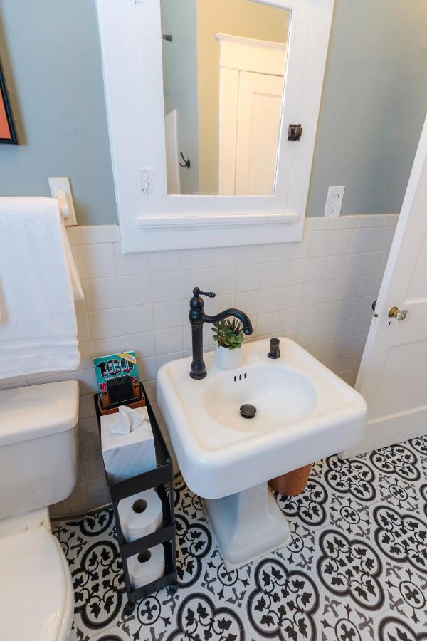 Вилла Historic Revival 2Br Midtown Memphis Free Parking Fast Wifi Free Parking Yes Pets Экстерьер фото